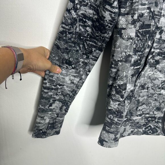 Lululemon Scuba Hoodie womens 10 Light Cotton Fleece Masked Lace Starlight Black - Picture 3 of 5